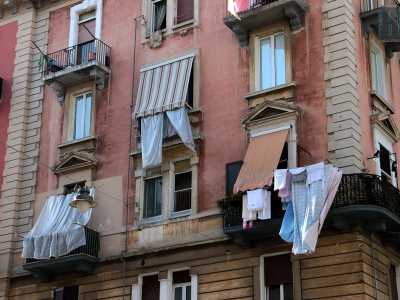 E se la denominazione Libert� deriva da quei palazzi in stile liberty che furono i primi a essere innalzati in questo storico quartiere...